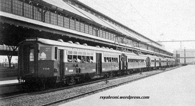 kereta-listrik-pertama-beroperasi-1925-menghubungkan-weltevreden-dengan-tandjoeng-priok